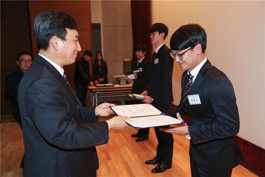 토목공학과 최재웅, 철도 창의 작품전 은상 수상 사진