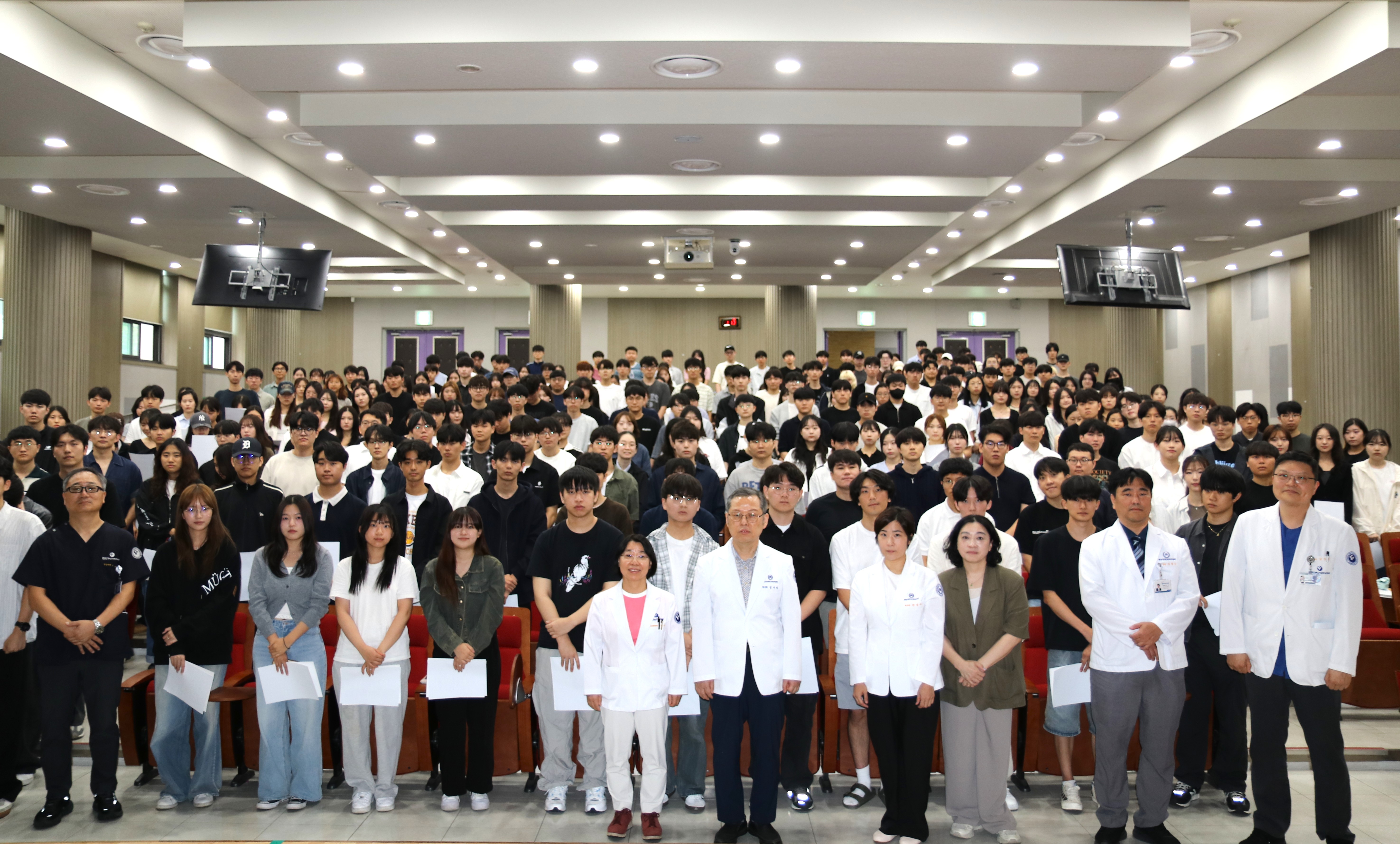 의과대학, 학생 복귀 선서식 개최 사진