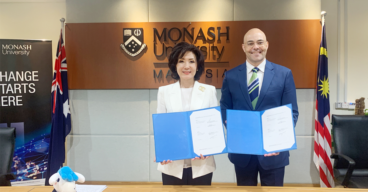 모나시대학과 양해각서 체결  
말라야대학과 교류 확대 논의
글로벌 오픈캠퍼스 추진 및 학생 및
교육·연구 교류 이미지